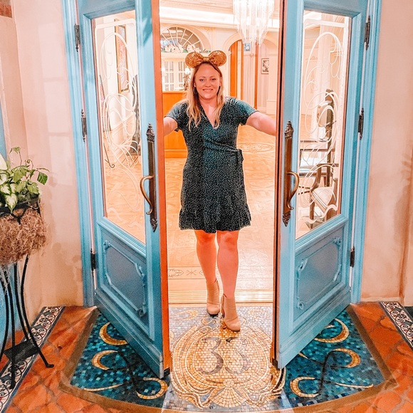 Meet your Posher, Jenny - Picture 1 of 1